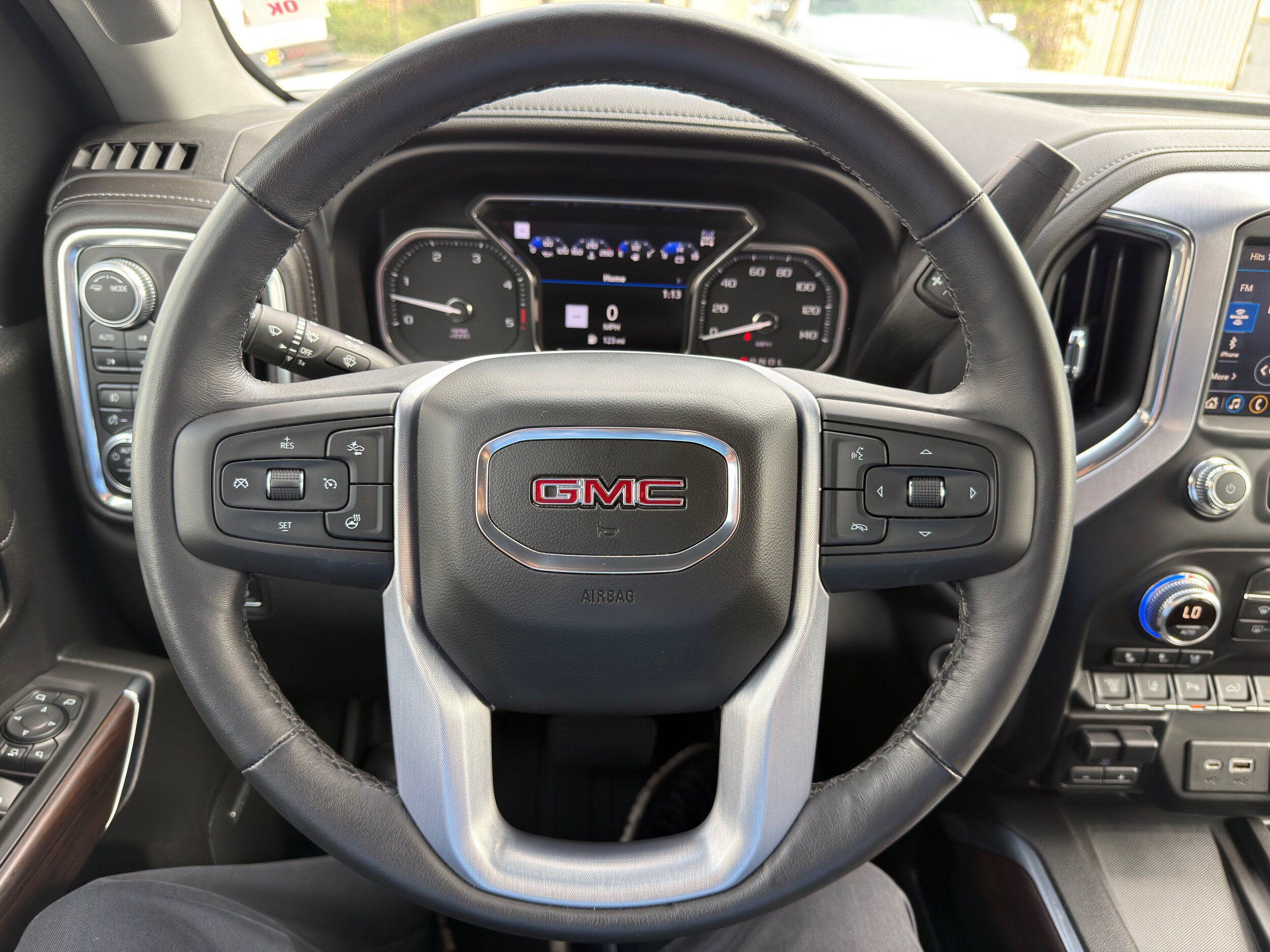 Used 2020 GMC Sierra 3500 SLT w/ SLT Premium Plus Package AWD/4WD image 39