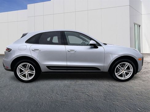 Used 2022 Porsche Macan image 8