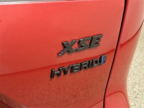 Used 2023 Toyota Corolla Cross XSE w/ Convenience Package image 9