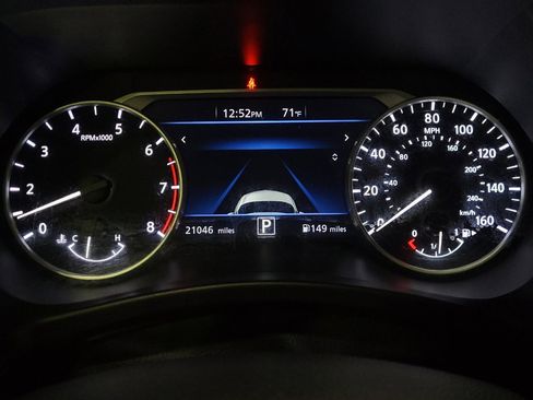 Used 2023 Nissan Sentra SV FWD image 23