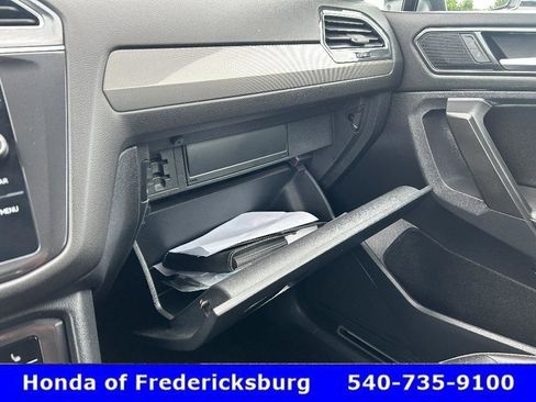 Used 2022 Volkswagen Tiguan SE R-Line AWD/4WD image 24
