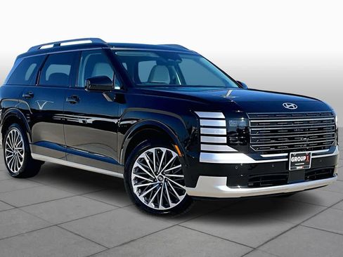 Used 2026 Hyundai Palisade Calligraphy image 3