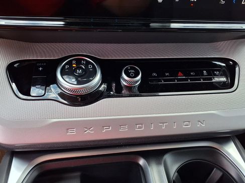 New 2026 Ford Expedition Max Active RWD image 10