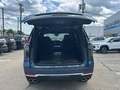 New 2026 Chevrolet Tahoe High Country AWD/4WD image 11