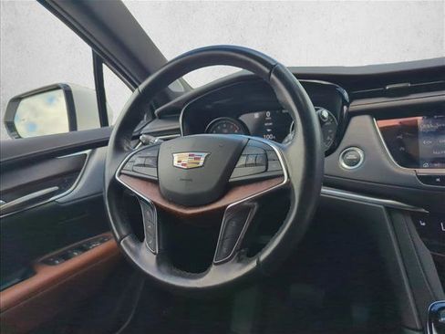 Used 2023 Cadillac XT5 Premium Luxury w/ Technology Package FWD image 28