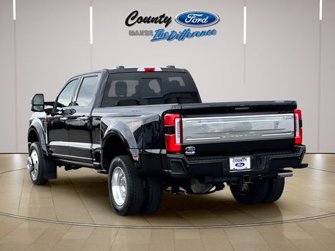 Used 2024 Ford F450 Platinum AWD/4WD image 7