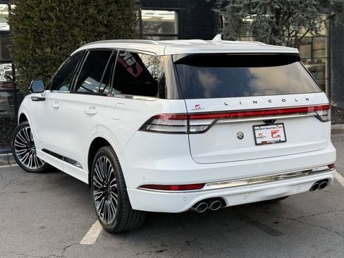 Used 2023 Lincoln Aviator Black Label w/ Class IV Trailer Tow Package image 20