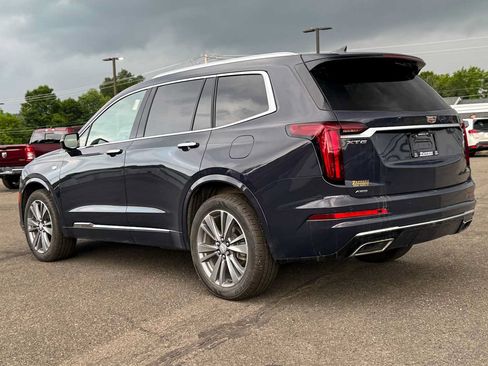 Used 2025 Cadillac XT6 Premium Luxury AWD/4WD image 5