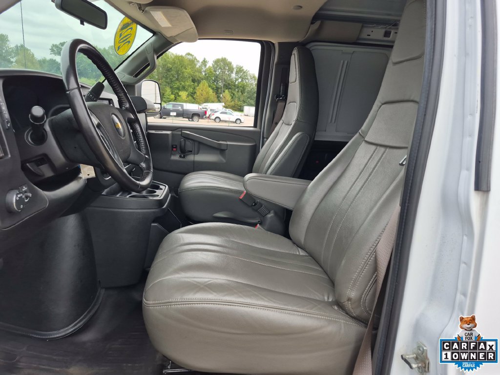 Used 2021 Chevrolet Express 2500 w/ Driver Convenience Package RWD image 9