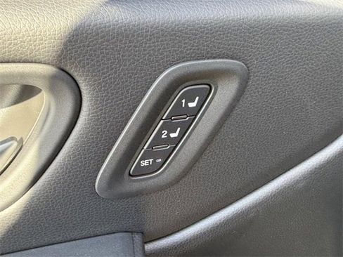 New 2025 Honda Pilot Touring image 12