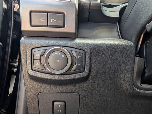 Used 2015 Ford F150 XLT w/ Equipment Group 302A Luxury AWD/4WD image 30