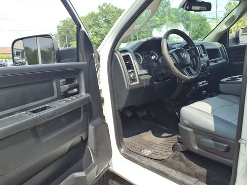 Certified 2016 RAM 2500 Tradesman w/ Chrome Appearance Group AWD/4WD image 10