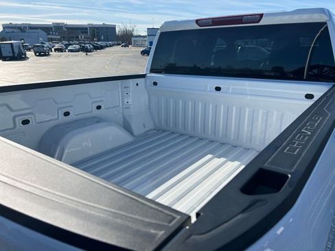 New 2026 Chevrolet Silverado 1500 LT w/ Z71 Off-Road Package image 24