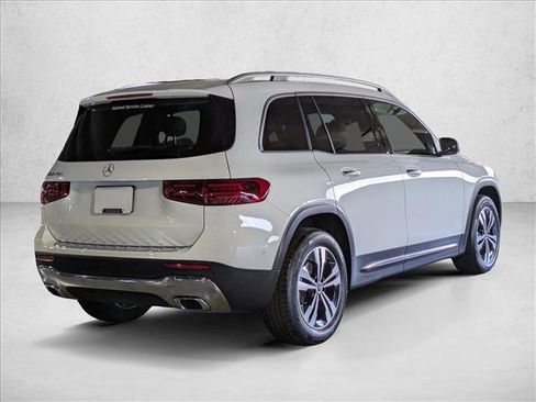 Certified 2025 Mercedes-Benz GLB 250 image 6