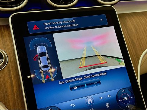 Used 2025 Mercedes-Benz C 300 4MATIC Sedan image 22