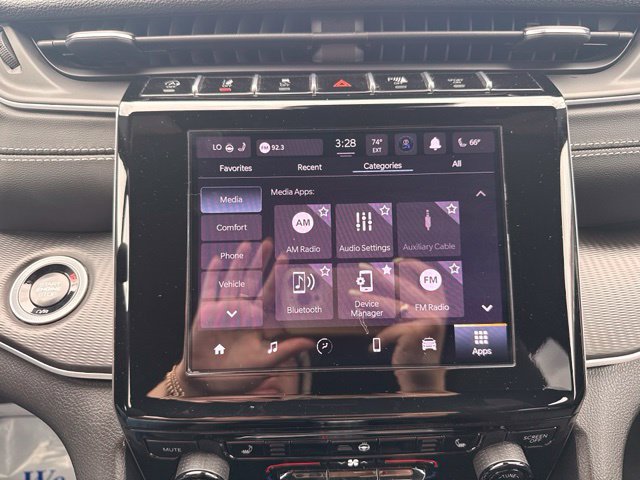 Used 2025 Jeep Grand Cherokee Altitude AWD/4WD image 43