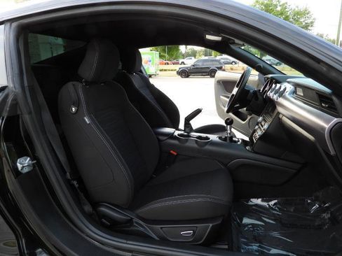 Used 2017 Ford Mustang GT w/ Black Accent Package RWD image 46