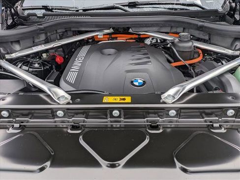 New 2026 BMW X5 xDrive50e image 18