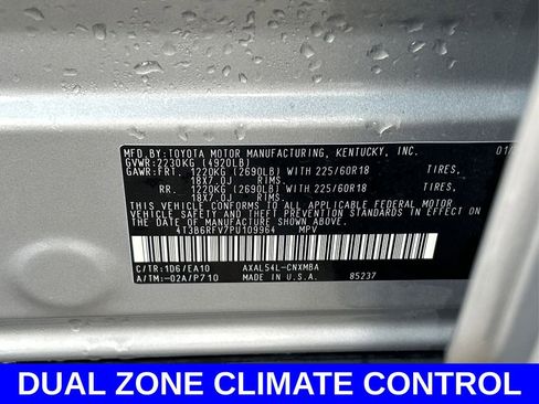 Used 2023 Toyota RAV4 XLE Premium image 17