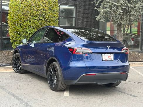 Used 2024 Tesla Model Y Long Range image 19