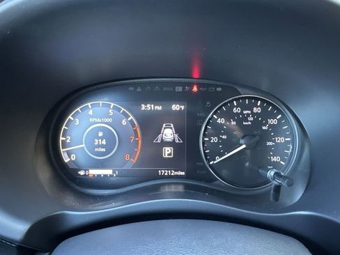 Used 2021 Nissan Kicks SV w/ Interior Electronics Package image 19