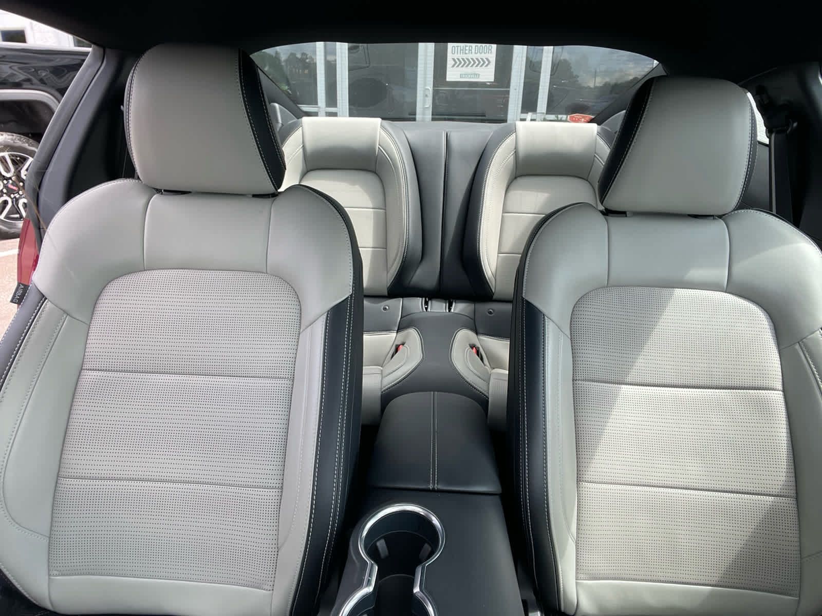 Used 2025 Ford Mustang Premium RWD image 24