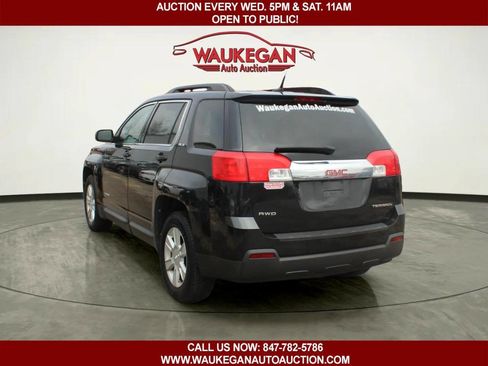 Used 2010 GMC Terrain SLE image 4