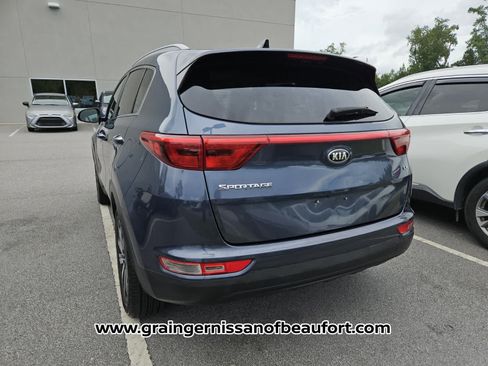 Used 2017 Kia Sportage EX w/ EX Premium Package FWD image 9