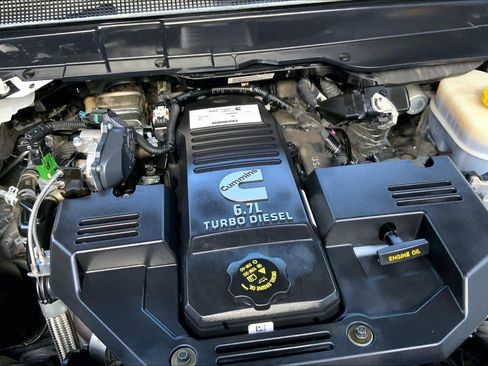 Used 2024 RAM 3500 Big Horn image 30