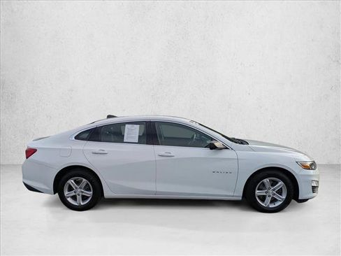 Used 2019 Chevrolet Malibu LS image 4