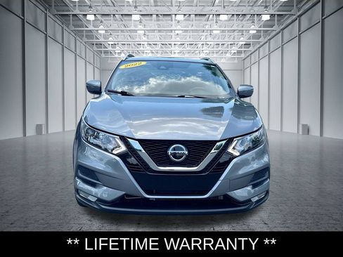 Certified 2022 Nissan Rogue Sport SV w/ Technology Package FWD image 2