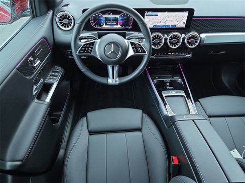 Certified 2025 Mercedes-Benz GLB 250 image 13