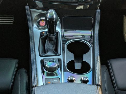 Used 2016 Nissan Maxima SR image 18