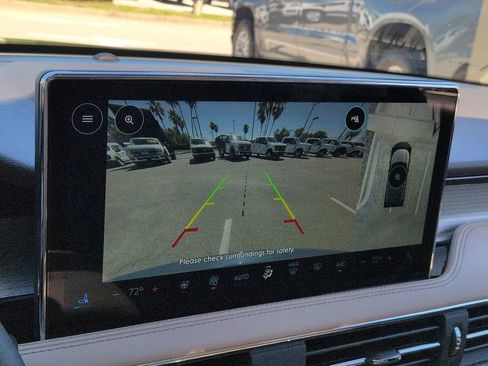 Certified 2024 Lincoln Corsair FWD w/ Equipment Group 101A image 21