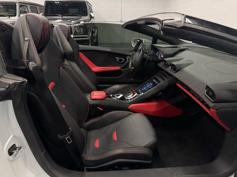 Used 2020 Lamborghini Huracan EVO image 44