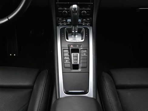 Used 2015 Porsche 911 Carrera 4S AWD/4WD image 8