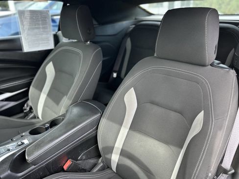 Used 2017 Chevrolet Camaro SS image 15
