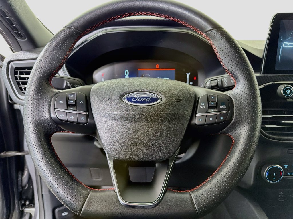 Used 2025 Ford Escape ST-Line FWD image 15