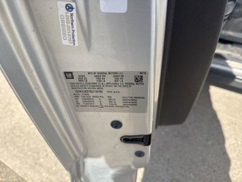 Used 2011 Chevrolet Traverse LT w/ Personal Connectivity Package AWD/4WD image 12