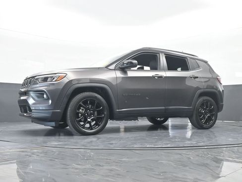 Used 2022 Jeep Compass Altitude image 52