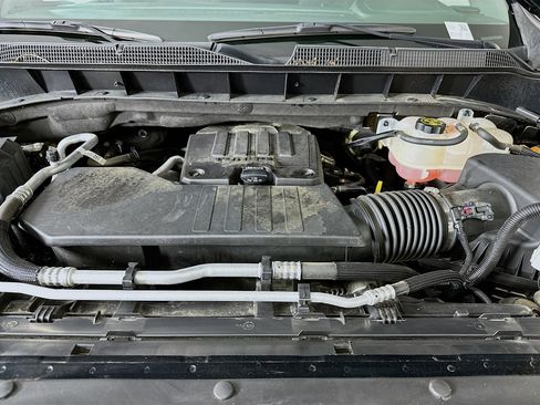 Used 2023 Chevrolet Silverado 1500 LT image 32