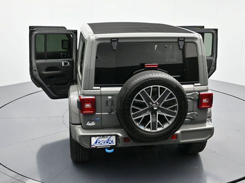 Used 2023 Jeep Wrangler Unlimited Sahara image 56