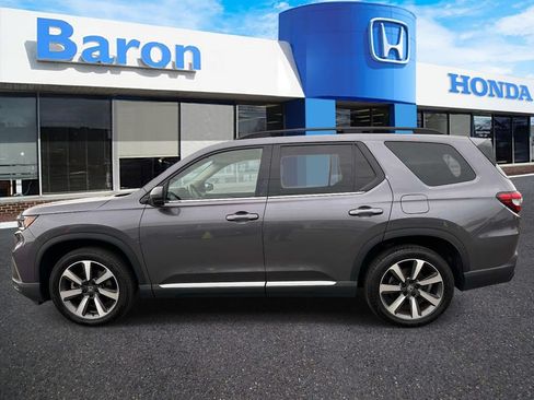 Used 2024 Honda Pilot Elite image 3