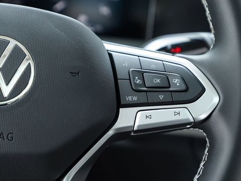 New 2026 Volkswagen Tiguan SE image 61