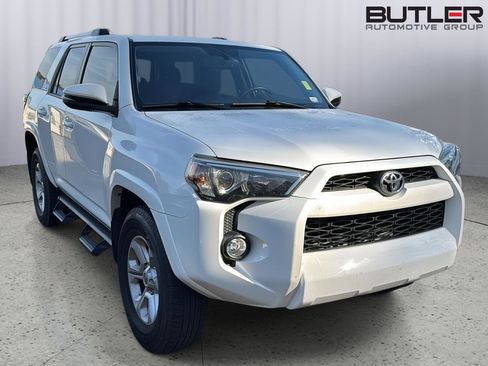 Used 2019 Toyota 4Runner SR5 Premium image 9