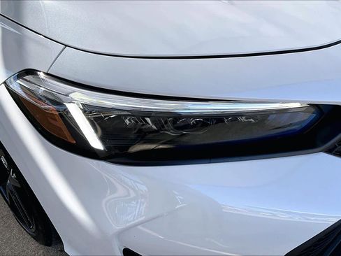 Certified 2025 Honda Civic Sport image 27