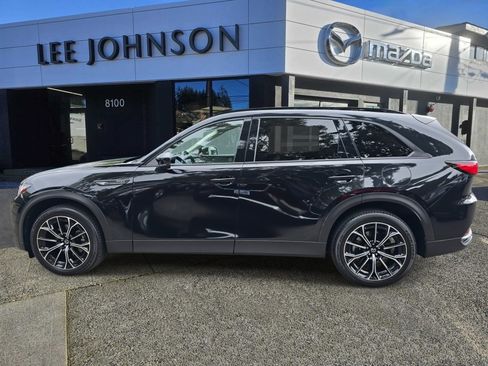 Certified 2025 MAZDA CX-70 Plug-In Hybrid w/ Premium Pkg AWD/4WD image 2