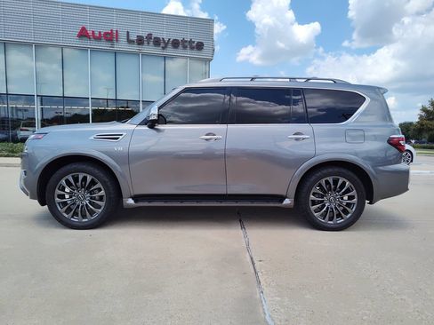 Used 2022 Nissan Armada Platinum RWD image 4
