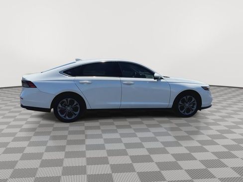 Used 2024 Honda Accord EX image 9