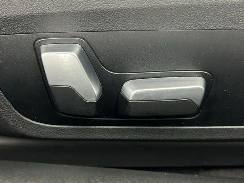 Used 2023 BMW 430i xDrive Convertible w/ M Sport Package image 16